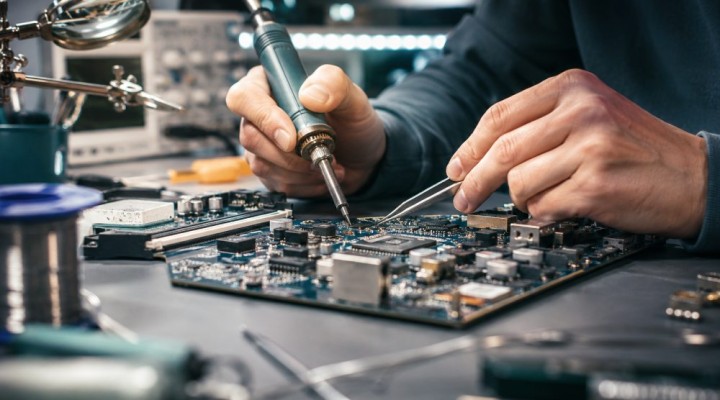 آموزش تعمیرات بردهای الکترونیکی؛ راهنمای جامع از عیب‌یابی تا تعمیر حرفه‌ای